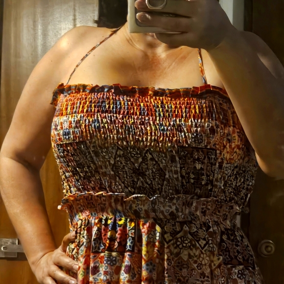 Maxi Dress cut out. - Picture 6 of 6